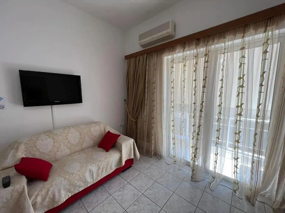 Local Apt Near City Lights 2 Heraklion  Apartment